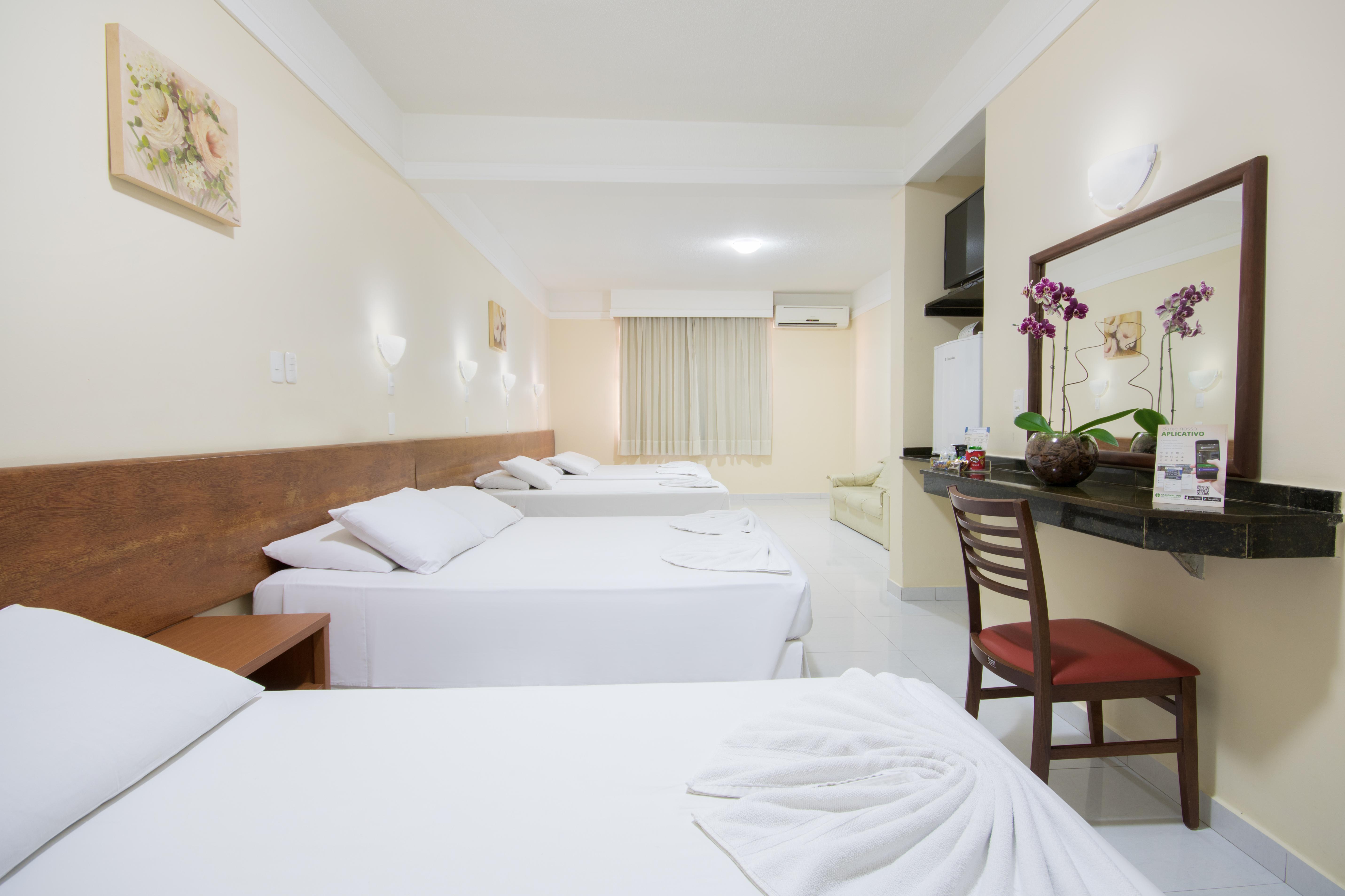 Hotel Dan Inn Express Foz Do Iguacu By Nacional Inn Exterior photo