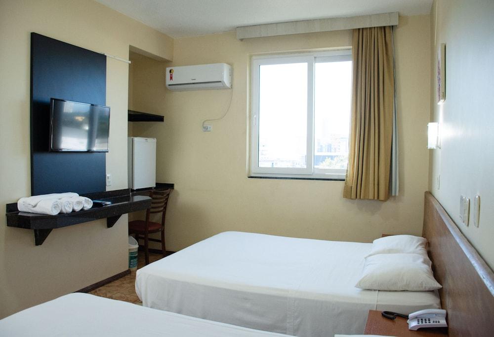 Hotel Dan Inn Express Foz Do Iguacu By Nacional Inn Exterior photo